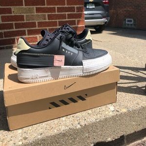 NIKE AIR FORCE 1 Type 1 collab